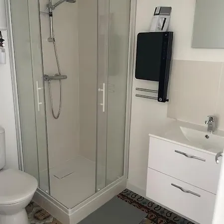 Le Briguiboul L Rez-de-chaussee L Stationnement Gratuit Daire Castres (Tarn)